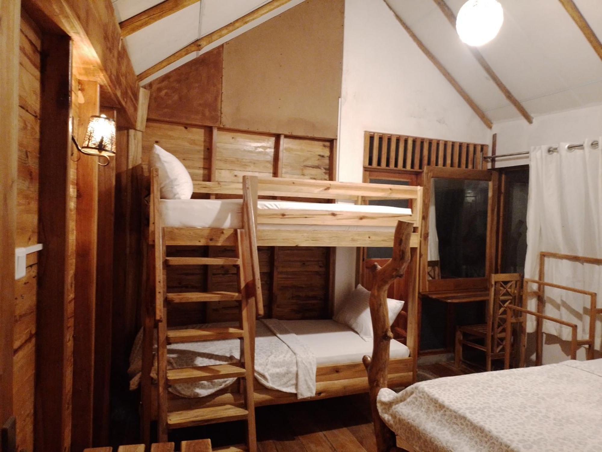 Lamiaceae Wood Cabin Ella Buitenkant foto