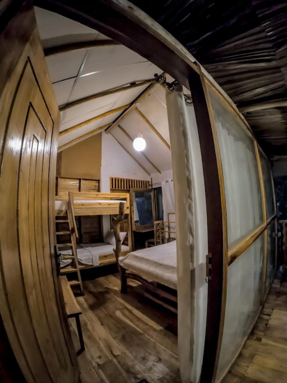 Lamiaceae Wood Cabin Ella Buitenkant foto